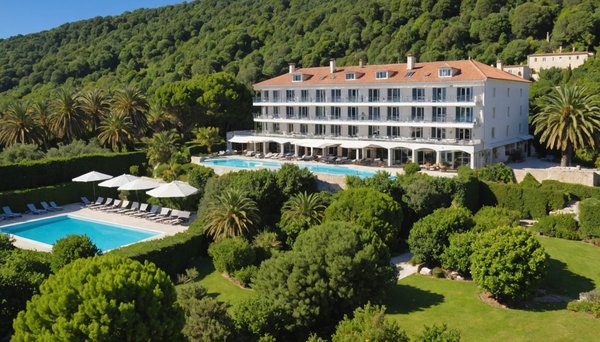 Comment réserver en ligne des séjours à l'hôtel Le Méditerranée